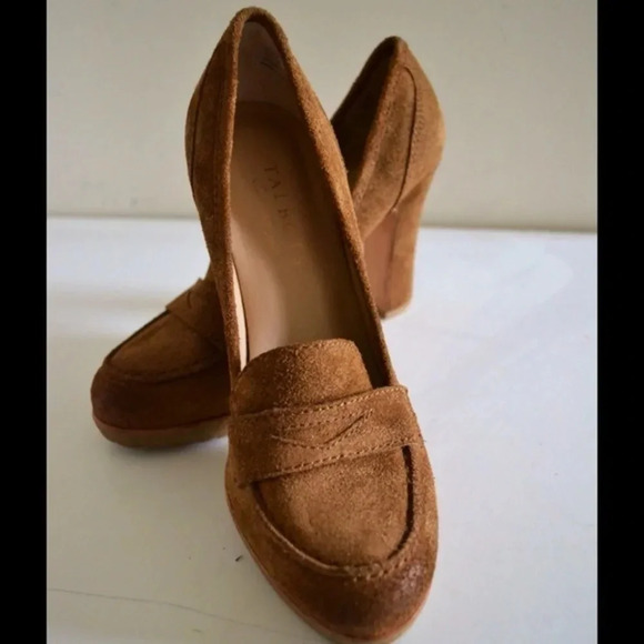 Beautiful Talbots shoes - Picture 1 of 4